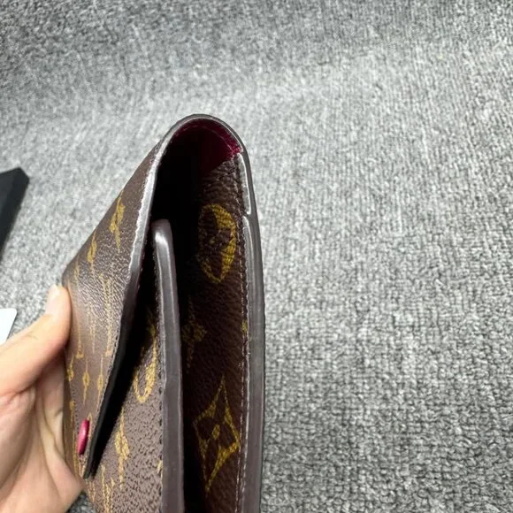 Louis Vuitton Josephine Leather Wallet 385-010725 - Picture 6 of 15